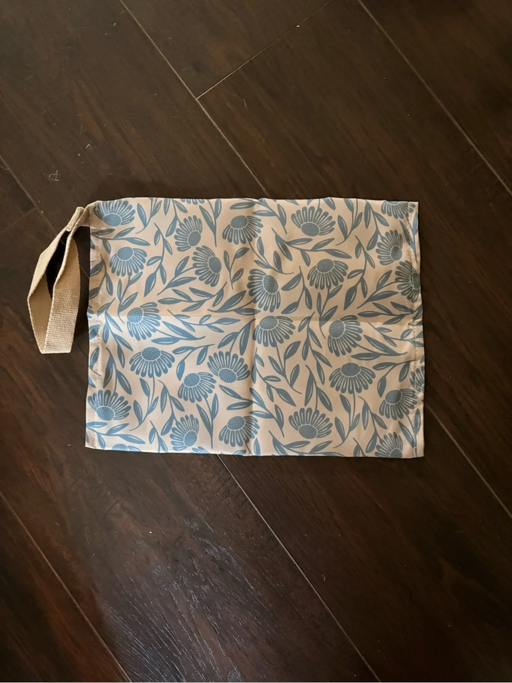 NWOT Mushie Blue Flowers Water Resistant Wet Bag